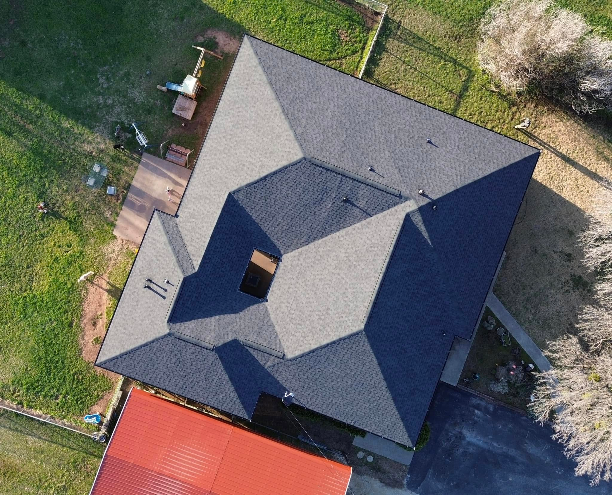 Step By Step Support To Navigate Roofing Insurance Claims With Confidence